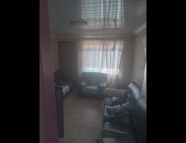 3 BEDROOM HOUSE FOR SALE IN DUBE